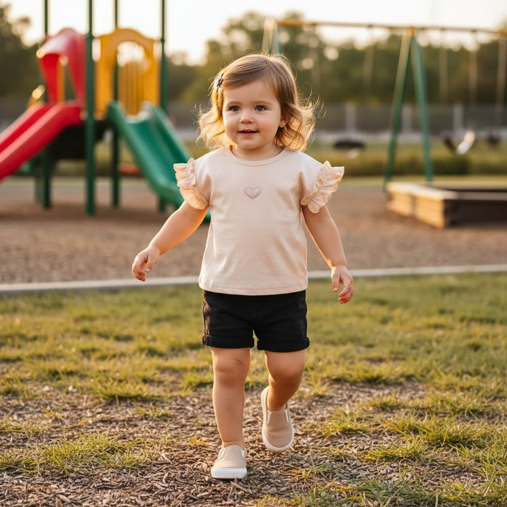 Girls Ruffle Sleeve Heart Patch T-Shirt - Beekee