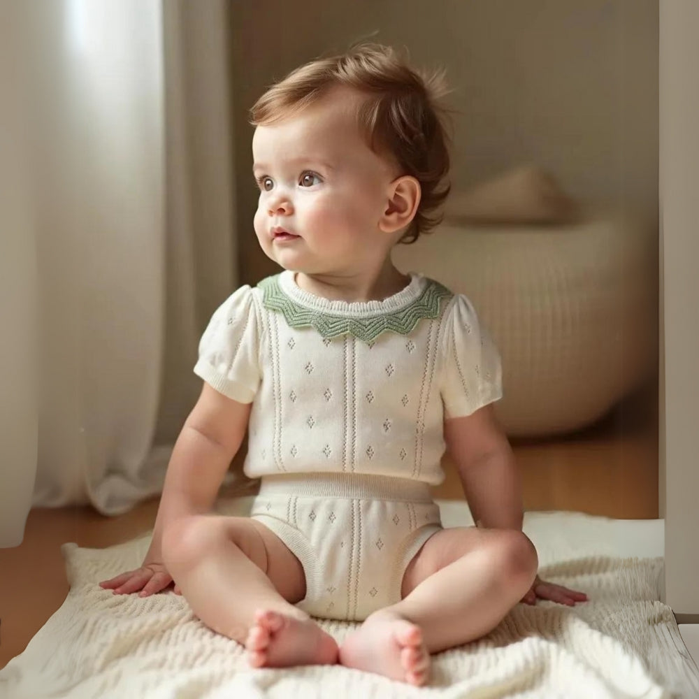 Knitted Short Sleeve Top and Bloomers Set - Beekee
