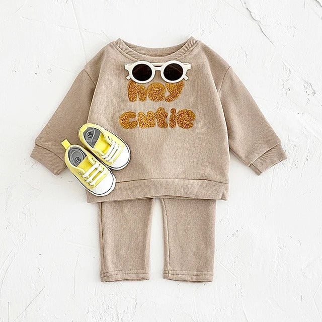 European Baby Cotton Knit Clothing Set – 2-Piece Fall Outfit for Boys and Girls, Includes Sweater Top and Loose Pants